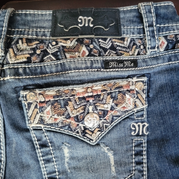 Miss Me Jeans - Picture 2 of 5